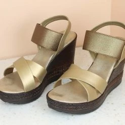Inc.5 SALE PLATFORM SANDAL