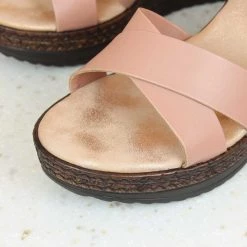 Inc.5 PLATFORM SANDAL SALE