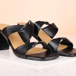 Inc.5 DOUBLE STRAP HEELS