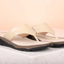 Inc.5 COMFORT THONG-BEIGE SALE