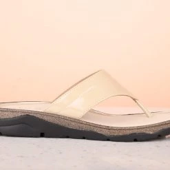 Inc.5 COMFORT THONG-BEIGE SALE