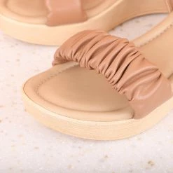 Inc.5 PLATFORM SANDAL-BEIGE SALE