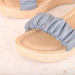 Inc.5 PLATFORM SANDAL-BLUE SALE