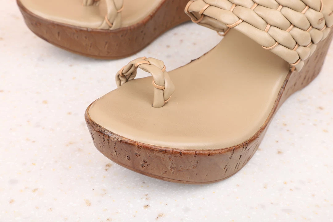 Inc.5 SALE WOVEN PLATFORM THONG 6 Inc.5 SALE WOVEN PLATFORM THONG