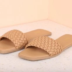 SALE Inc.5 Flat Fashion Sandal For Womens 8 SALE Inc.5 Flat Fashion Sandal For Womens