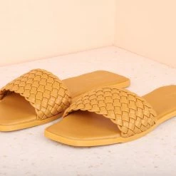 Inc.5 Flat Fashion Sandal For Womens 8 Inc.5 Flat Fashion Sandal For Womens