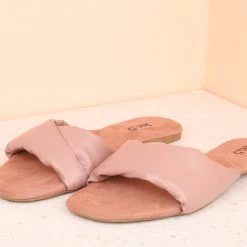 Inc.5 FLAT TWISTED MULES SALE