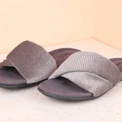 Inc.5 FLAT COMFORT MULES SALE