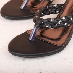 Inc.5 KITTEN HEEL WOVEN THONG SALE