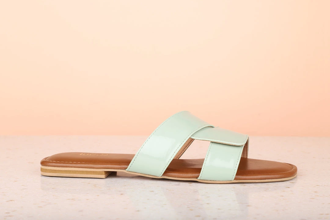 SALE Inc.5 Flat Fashion Sandal For Womens 6 SALE Inc.5 Flat Fashion Sandal For Womens