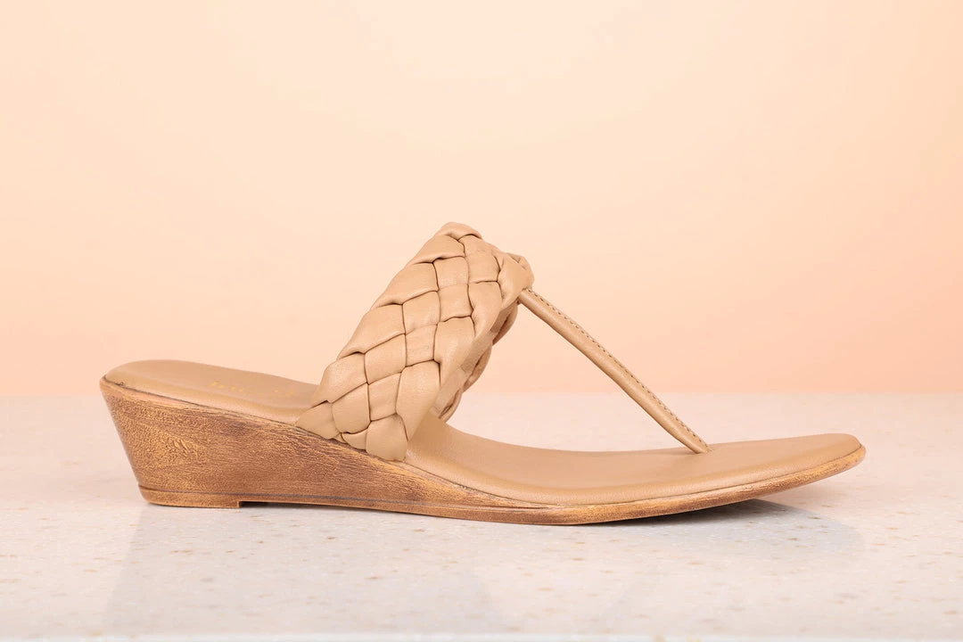 SALE Inc.5 Wedges Fashion Sandal For Womens 6 SALE Inc.5 Wedges Fashion Sandal For Womens