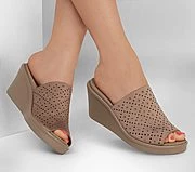 Skechers WOMEN RUMBLE ON - SILKY TAKE2