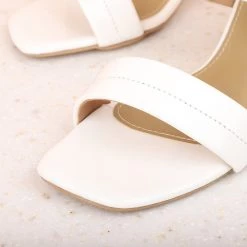 Inc.5 DOUBLE STRAP STILETTOS