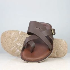 PRIVO By Inc5 MEN BUCKLED CROSS TOE POST SLIPPER-BROWN