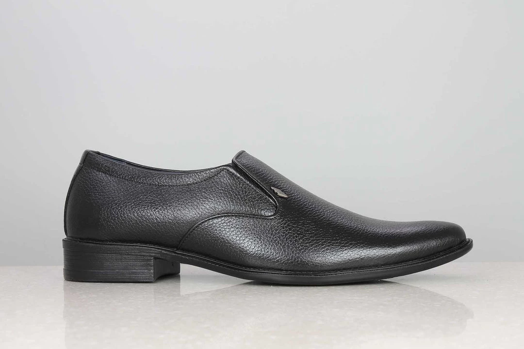 PRIVO By Inc5 OFFICE PU SLIPPON-BLACK MEN 4 PRIVO By Inc5 OFFICE PU SLIPPON-BLACK MEN