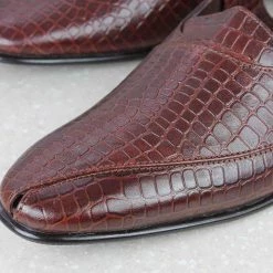 PRIVO By Inc5 MEN POINTED TOE CROCO SANDAL-CHERRY 10 PRIVO By Inc5 MEN POINTED TOE CROCO SANDAL-CHERRY