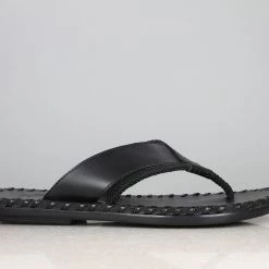 PRIVO By Inc5 EMBOSSED ROPE THONG-BLACK