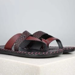 PRIVO By Inc5 EMBOSSED STRAP TOE THONG-MAROON