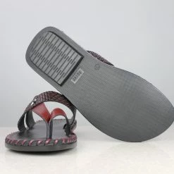 PRIVO By Inc5 EMBOSSED STRAP TOE THONG-MAROON