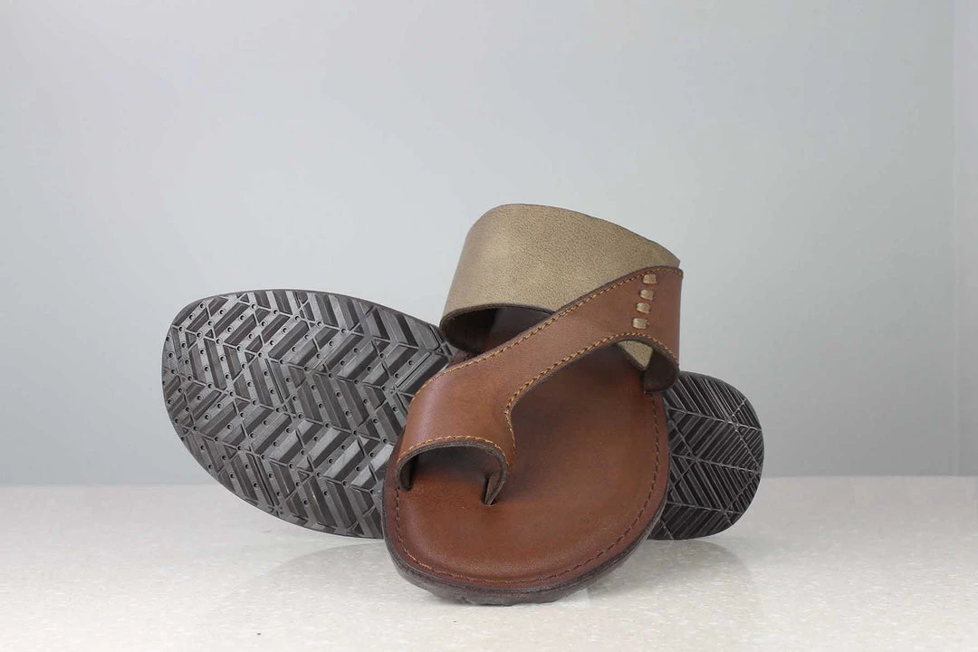 PRIVO By Inc5 CONTRA TOE SLIPPER - BROWN MEN 7 PRIVO By Inc5 CONTRA TOE SLIPPER - BROWN MEN