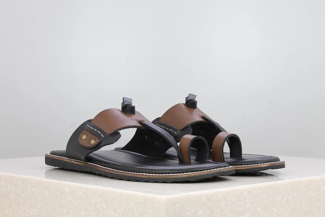 PRIVO By Inc5 STRAPI CASUAL SLIPPER-BROWN/BLACK 3 PRIVO By Inc5 STRAPI CASUAL SLIPPER-BROWN/BLACK