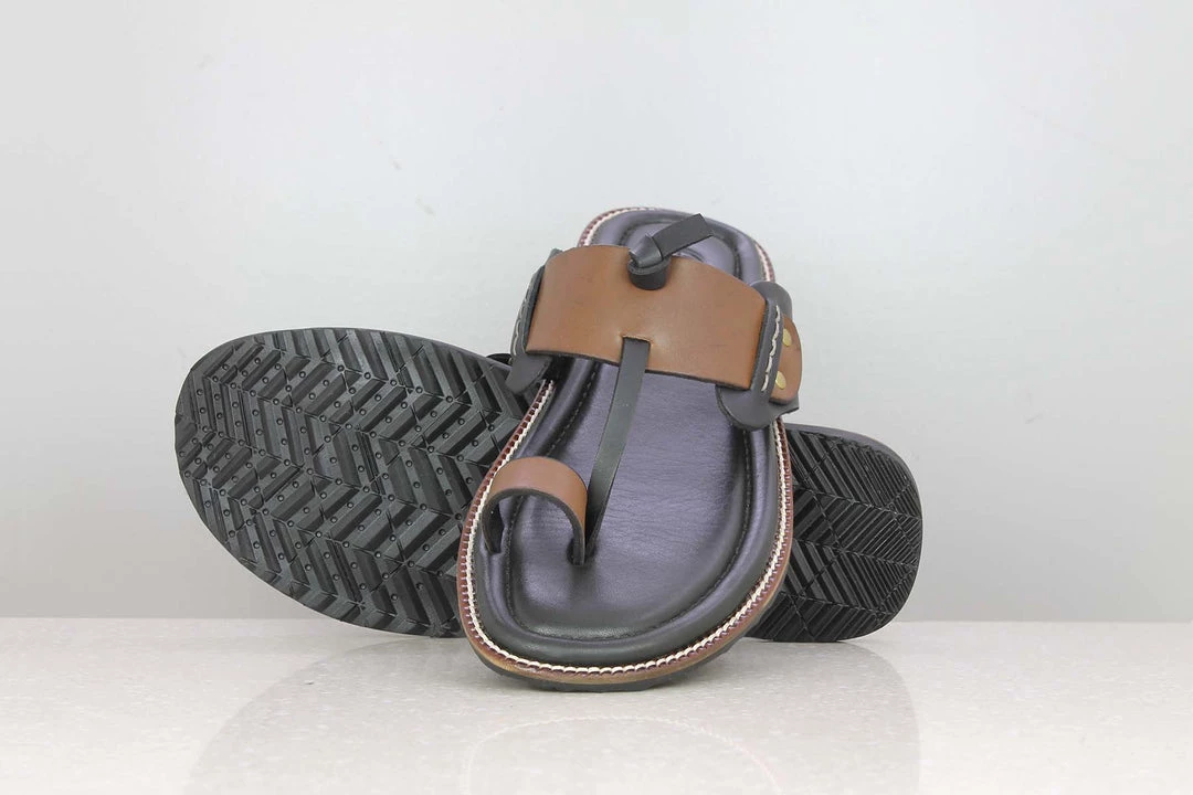 PRIVO By Inc5 STRAPI CASUAL SLIPPER-BROWN/BLACK 5 PRIVO By Inc5 STRAPI CASUAL SLIPPER-BROWN/BLACK