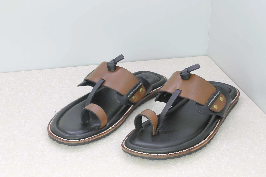 PRIVO By Inc5 STRAPI CASUAL SLIPPER-BROWN/BLACK 6 PRIVO By Inc5 STRAPI CASUAL SLIPPER-BROWN/BLACK