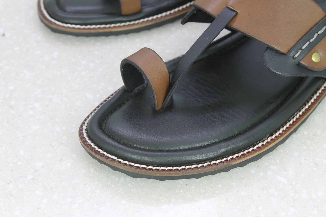 PRIVO By Inc5 STRAPI CASUAL SLIPPER-BROWN/BLACK 7 PRIVO By Inc5 STRAPI CASUAL SLIPPER-BROWN/BLACK