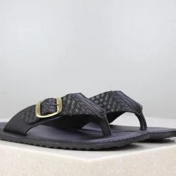 PRIVO By Inc5 FRONT BUCKLE THONG -BLACK MEN