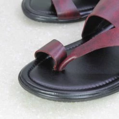 PRIVO By Inc5 THONG PU CASUAL SLIPPER-MARRON MEN