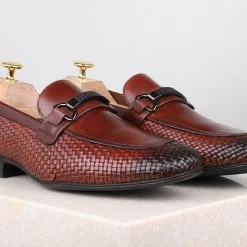 ATESBER By Inc5 FORMAL SLIPONS-BROWN