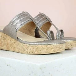 Inc.5 PLATFORM KOLHAPURI-GUN METAL