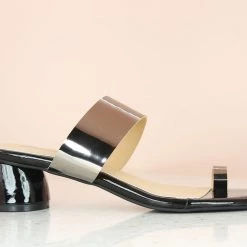 Inc.5 ROUND HEEL TOE POST - BLACK SALE