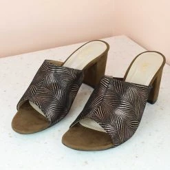 Inc.5 BLOCK HEEL MULES-ANTIQUE GOLD