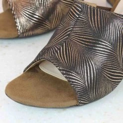 Inc.5 BLOCK HEEL MULES-ANTIQUE GOLD