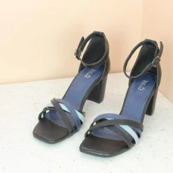 Inc.5 BLOCK HEEL COUNTER SANDAL-BLACK