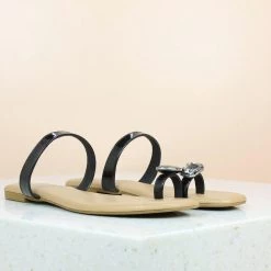 Inc.5 SALE DIAMOND CASUAL FLAT THONG-BLACK