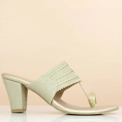 Inc.5 BLOCK HEEL KOLHAPURI-GOLD