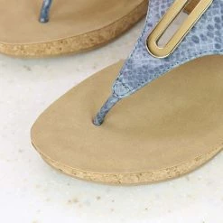 Inc.5 SNAKE PRINT VEDGE HEEL THONG