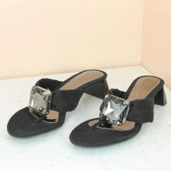 Inc.5 BLOCK HEEL STONE THONG-BLACK SALE