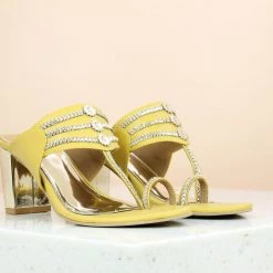 Inc.5 BLOCK HEEL KOLHAPURI-YELLOW