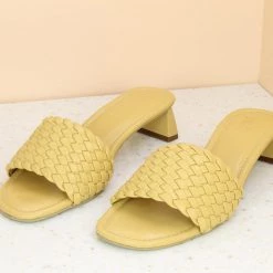 Inc.5 WOVEN MULE - YELLOW