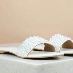 Inc.5 SALE FLAT PEARL MULE - WHITE