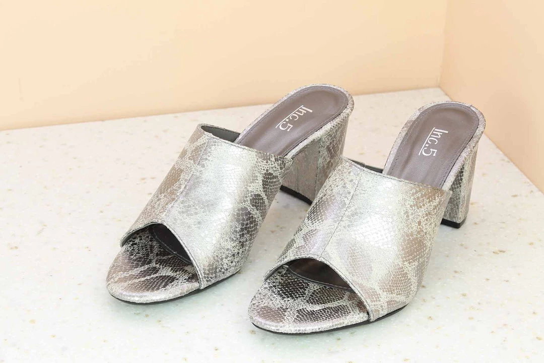 Inc.5 BLOCK HEEL MULE - GUN METAL Mules 6 Inc.5 BLOCK HEEL MULE - GUN METAL Mules