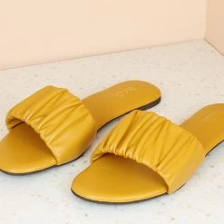 Inc.5 PLEATED FLAT MULES