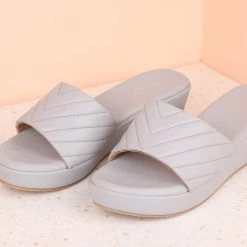 Inc.5 STITCHED VEDGE MULES WOMEN