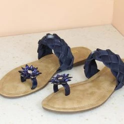 Inc.5 WOVEN TOE POST FLAT