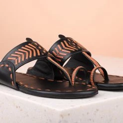 Inc.5 WOMEN FLAT STITCHED KOLHAPURI