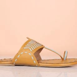 Inc.5 WOMEN FLAT STITCHED KOLHAPURI