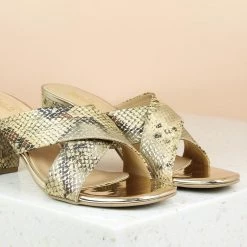 Inc.5 BLOCK HEEL CROSS STRAP